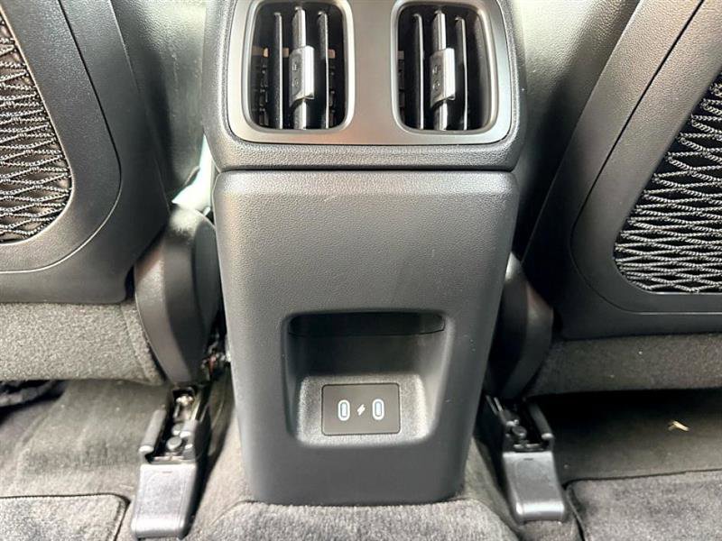Used 2025 Hyundai Tucson Limited image 27