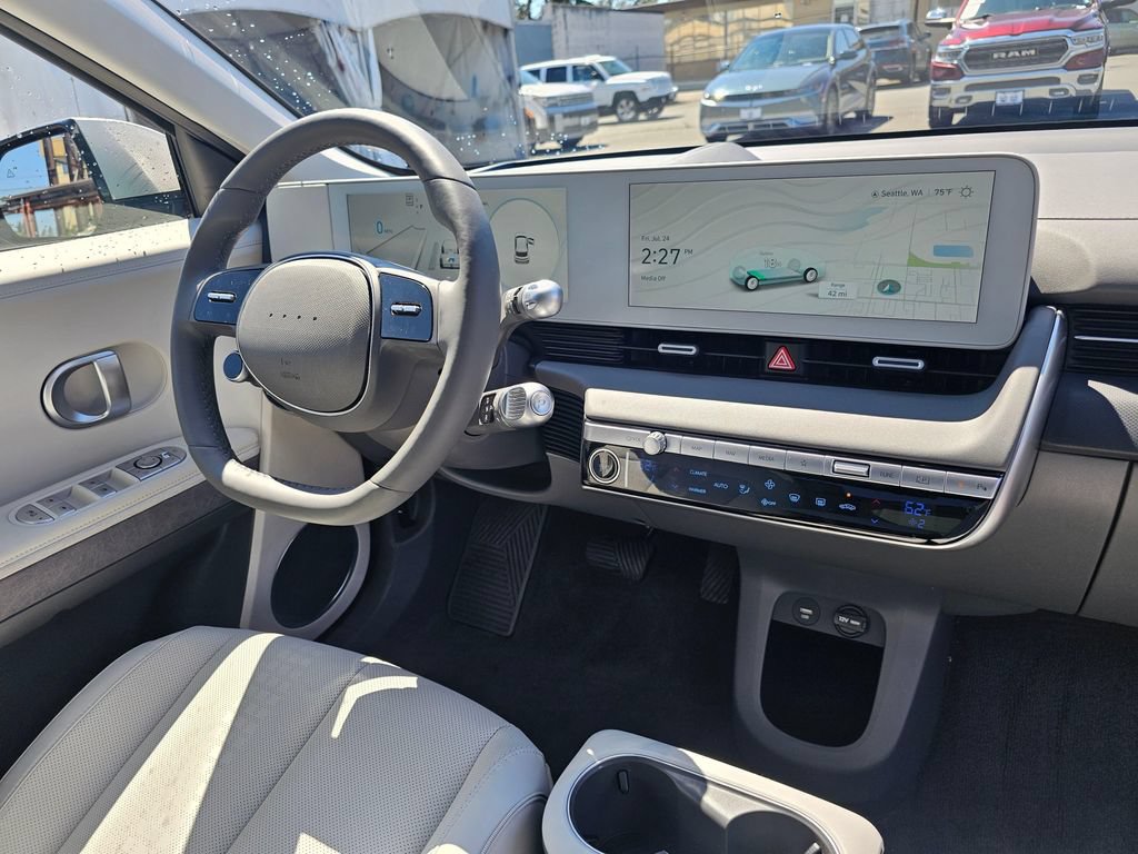 Used 2024 Hyundai Ioniq 5 Limited AWD/4WD image 11