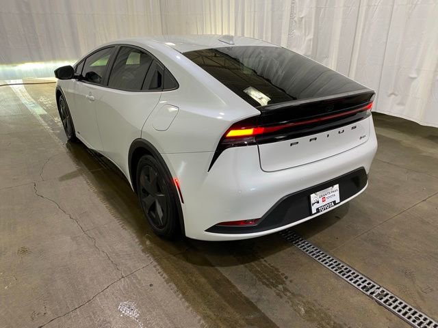 Used 2023 Toyota Prius LE image 6