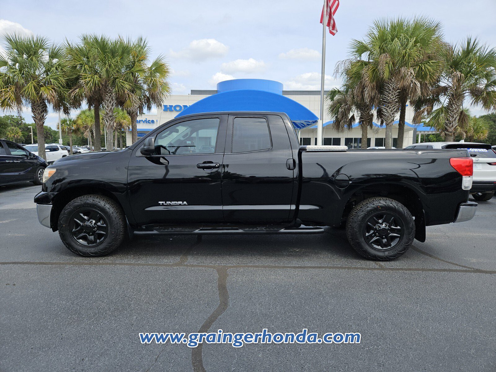 Used 2013 Toyota Tundra 2WD Double Cab image 2