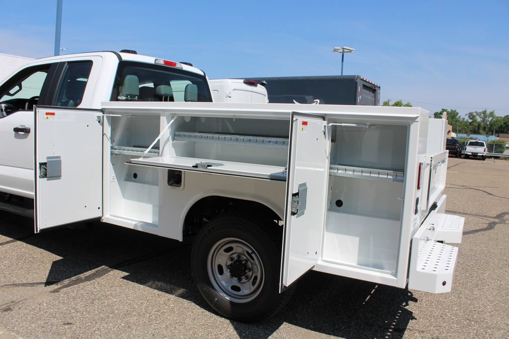 New 2026 Ford F250 XL w/ XL Chrome Package AWD/4WD image 10