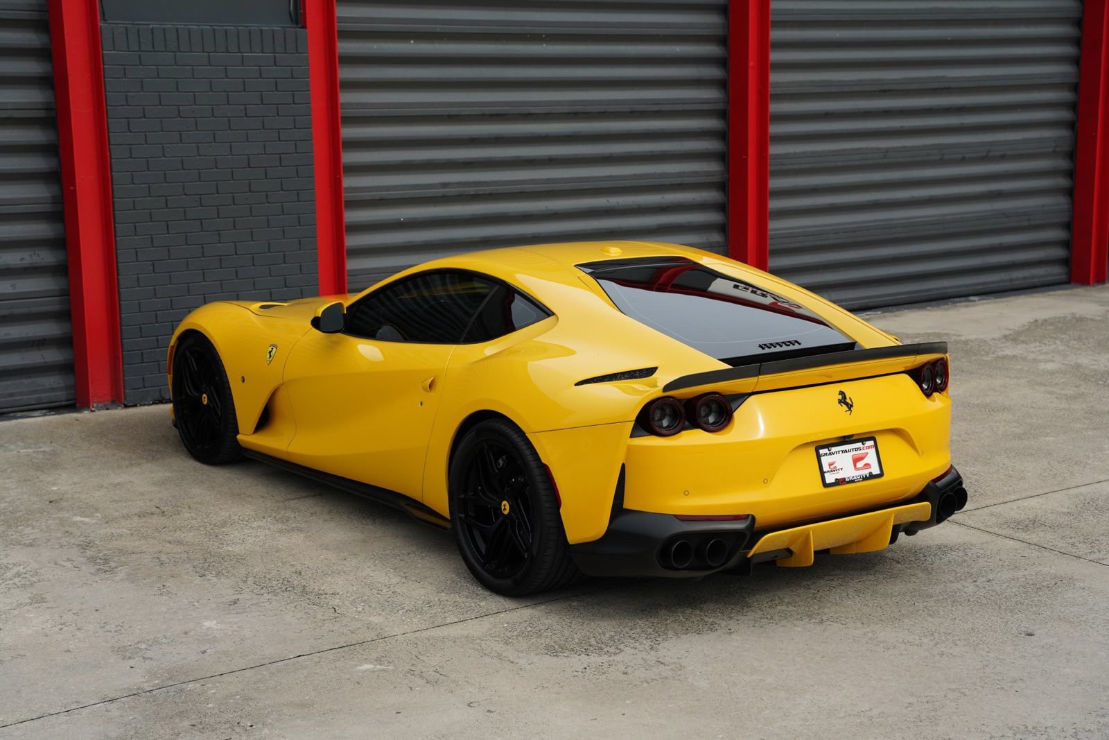 Used 2019 Ferrari 812 Superfast RWD image 19