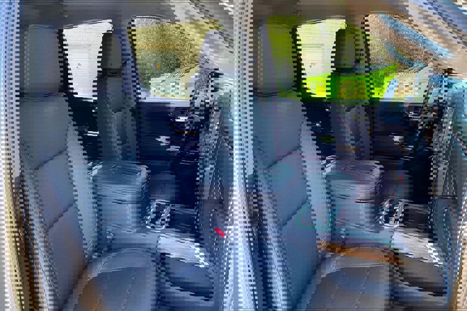 Used 2022 Chevrolet Silverado 1500 LT Trail Boss w/ LT Trail Boss Premium Package image 7