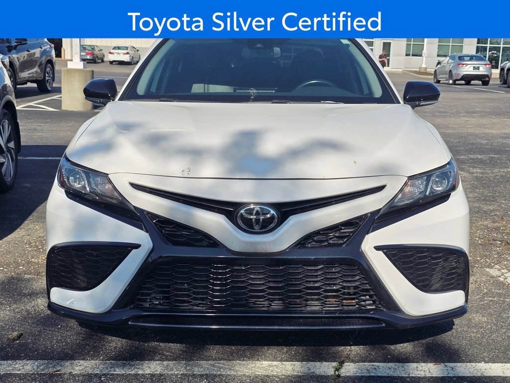 Used 2022 Toyota Camry SE w/ Convenience Package FWD image 2