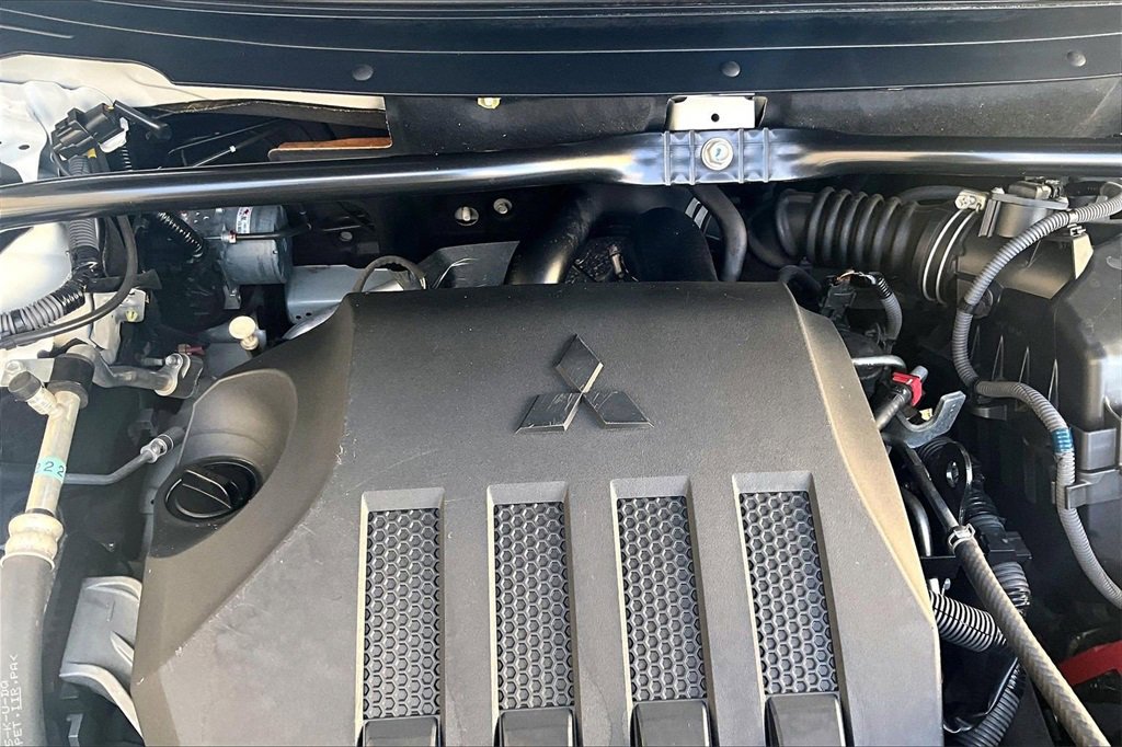 Used 2018 Mitsubishi Eclipse Cross AWD image 30