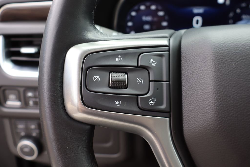 Used 2022 Chevrolet Tahoe Z71 w/ Luxury Package image 19