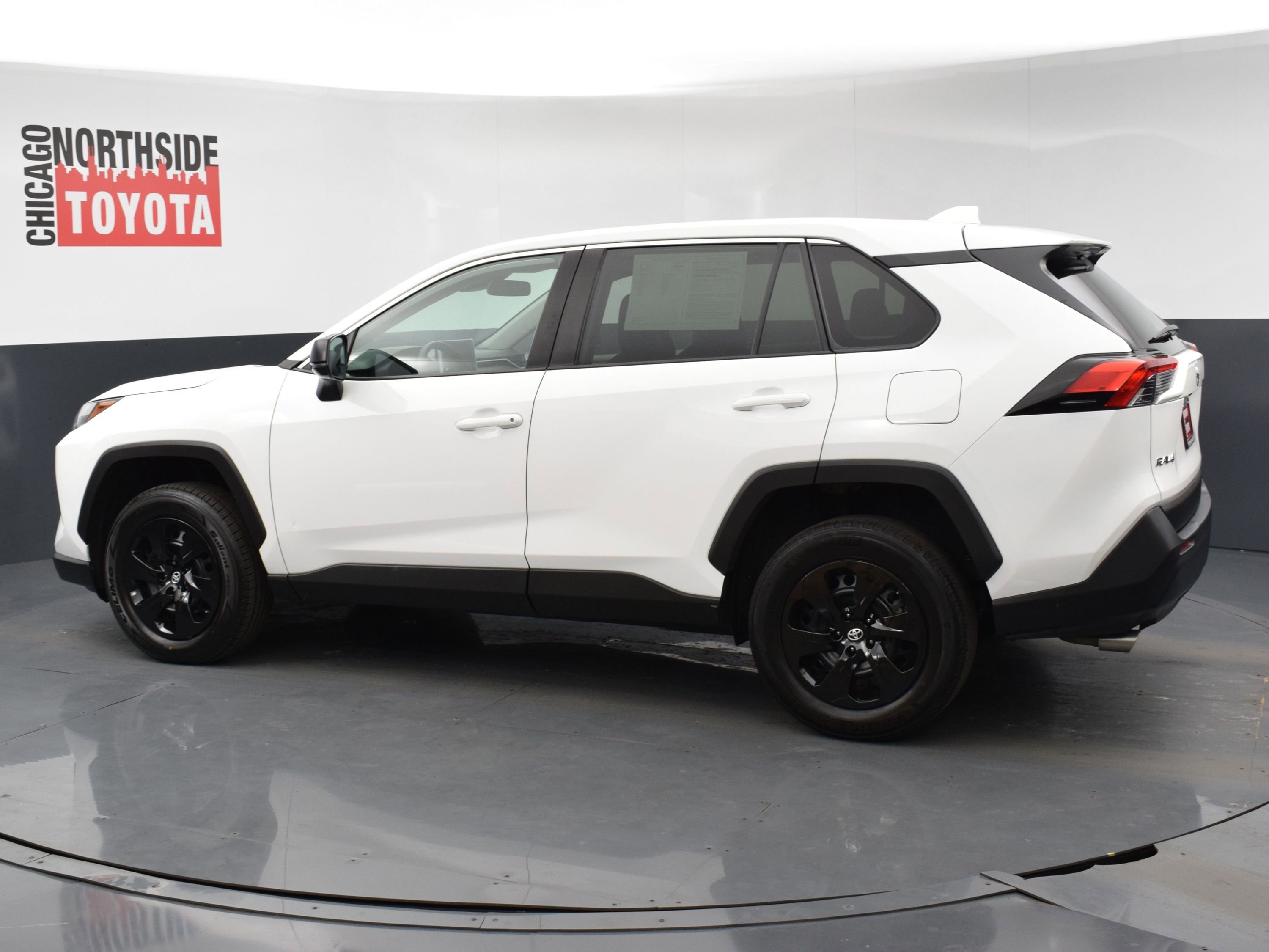 Used 2024 Toyota RAV4 LE video 2