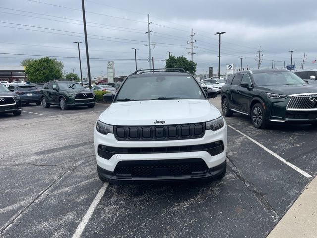 Used 2022 Jeep Compass Latitude w/ Sun and Sound Group AWD/4WD image 7