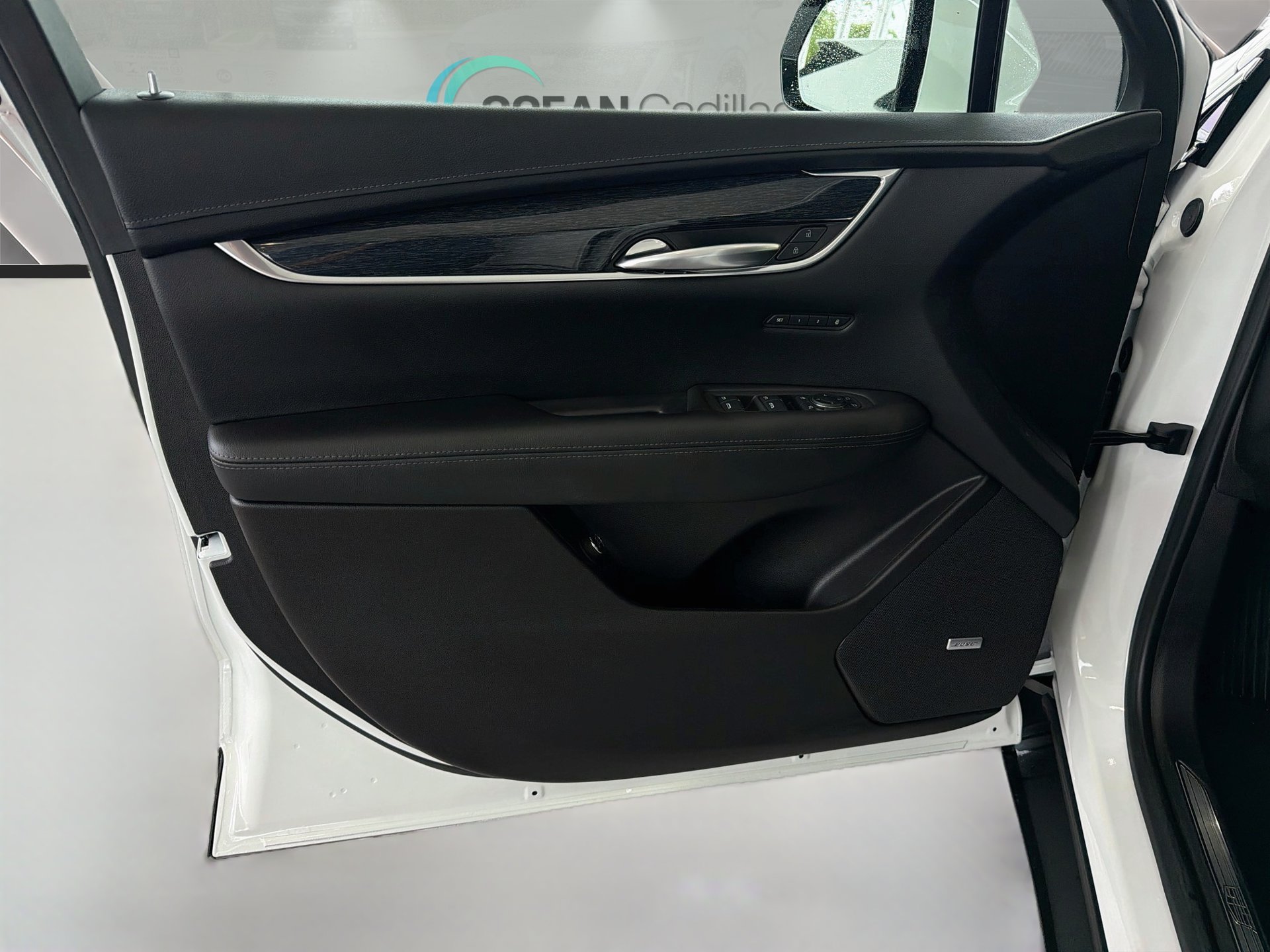 Certified 2022 Cadillac XT5 Premium Luxury FWD image 23