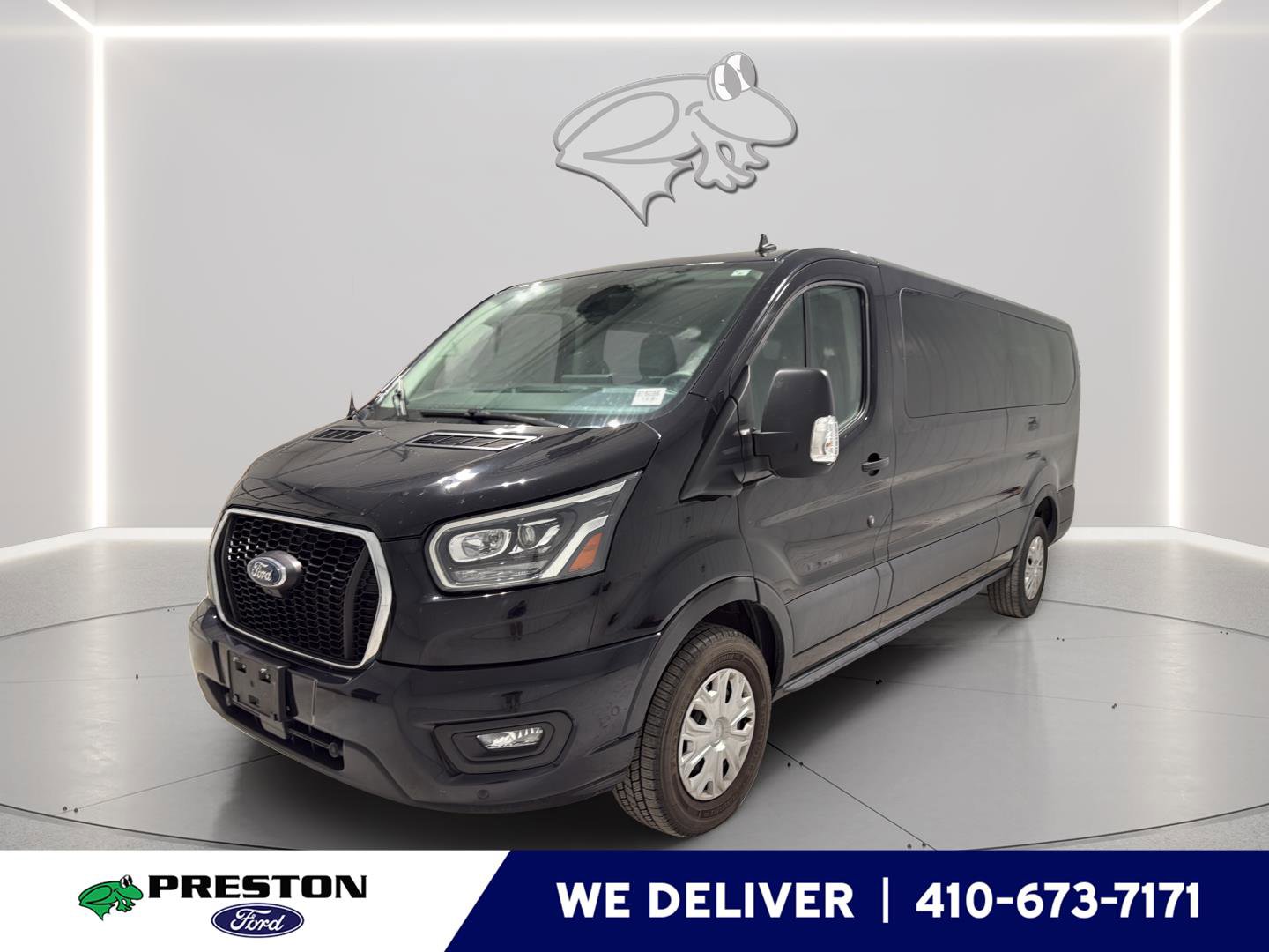 Used 2023 Ford Transit 350 XLT image 1