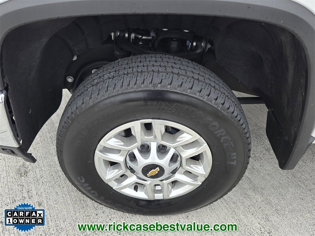 Used 2025 Chevrolet Silverado 2500 LT w/ Convenience Package image 10