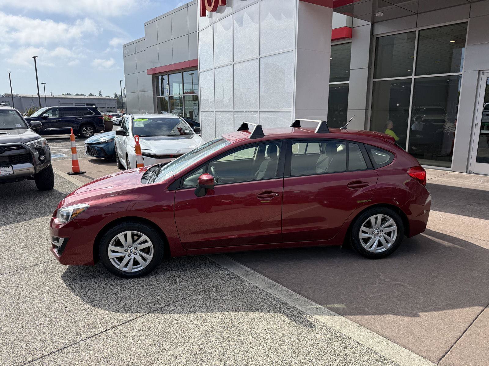 Used 2015 Subaru Impreza 2.0i Premium AWD/4WD image 3