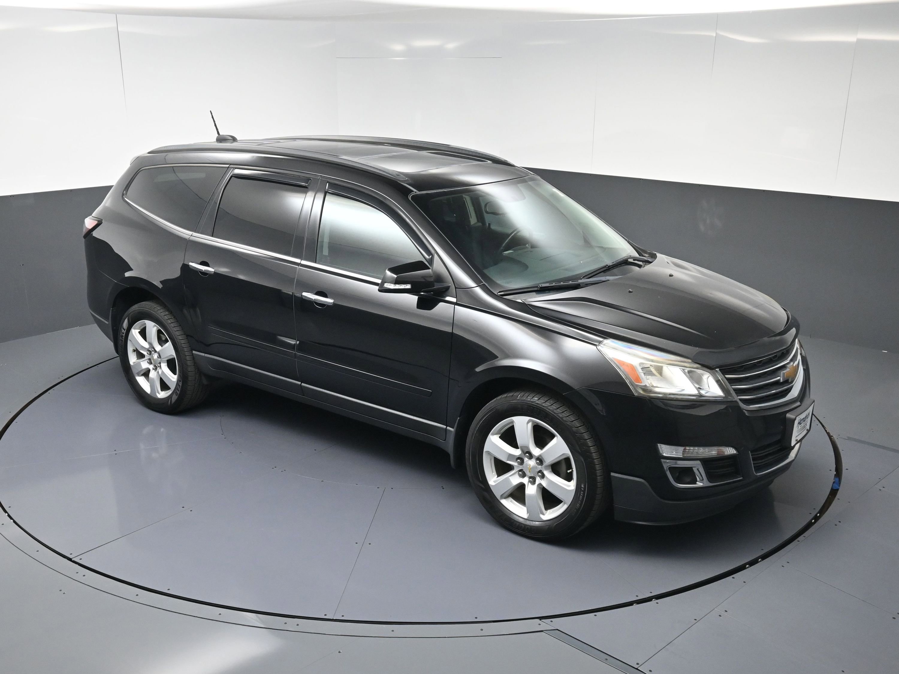 Used 2016 Chevrolet Traverse LT w/ Style and Technology Package image 33