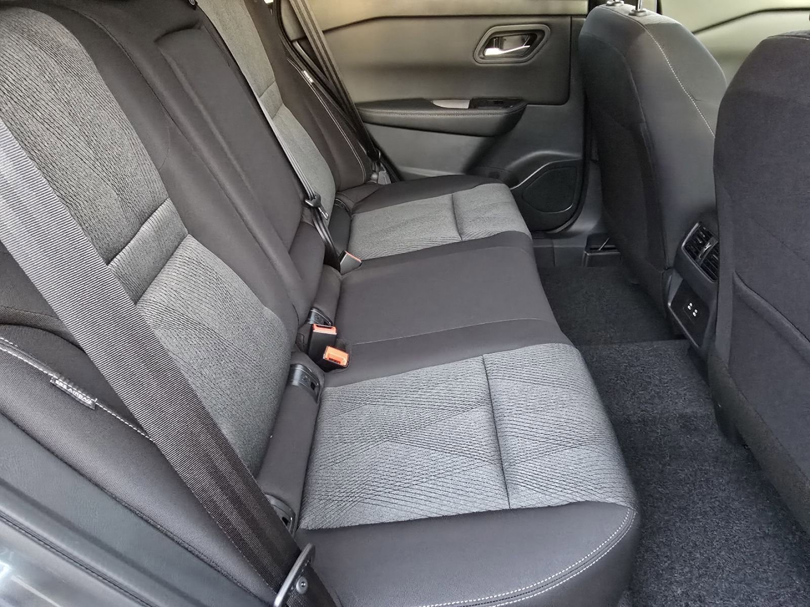 New 2026 Nissan Rogue SV w/ Cold Weather Package image 11