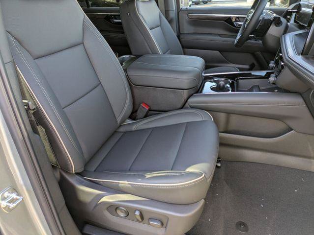 New 2026 Chevrolet Tahoe Premier w/ Sun And Tow Package AWD/4WD image 38