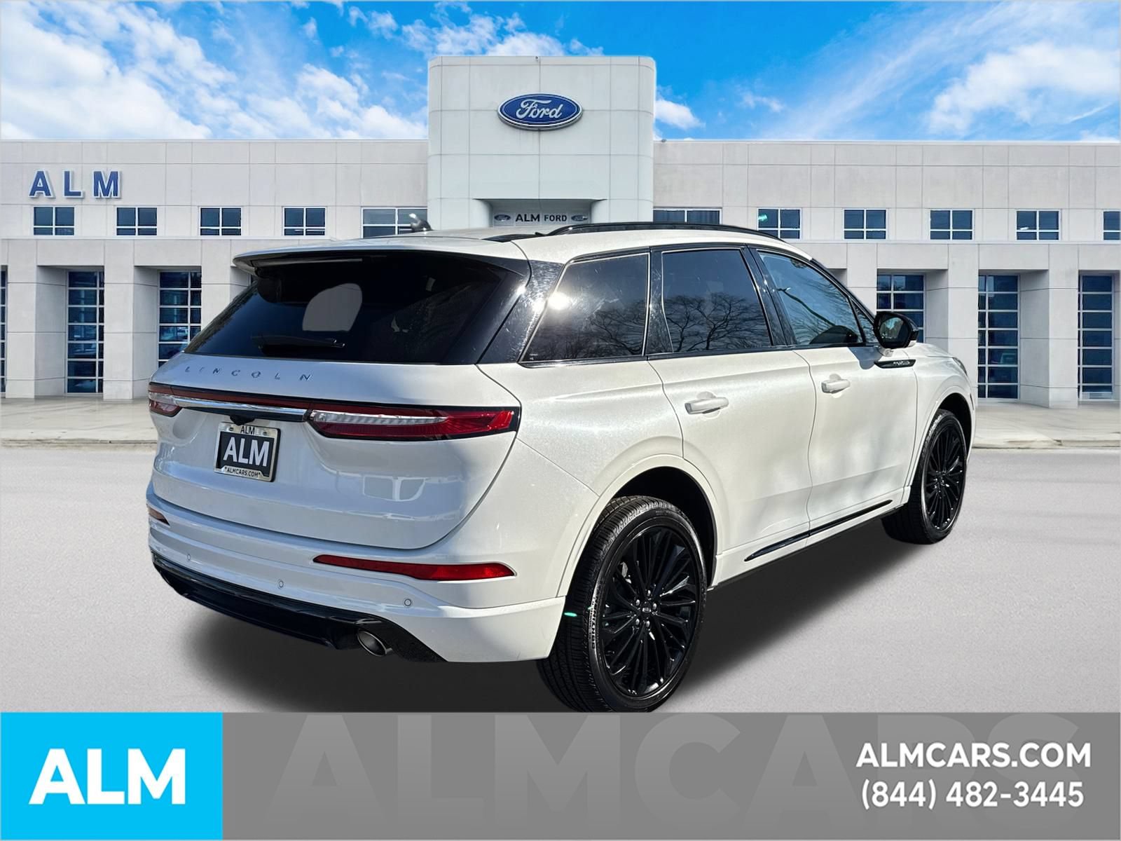 Used 2024 Lincoln Corsair Reserve w/ Jet Appearance Package AWD/4WD image 5