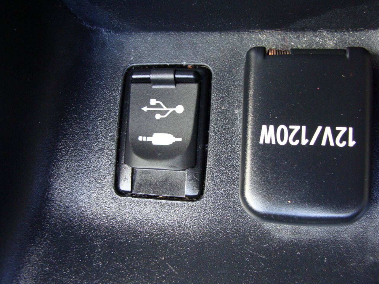 Used 2016 Toyota Prius Two FWD image 15
