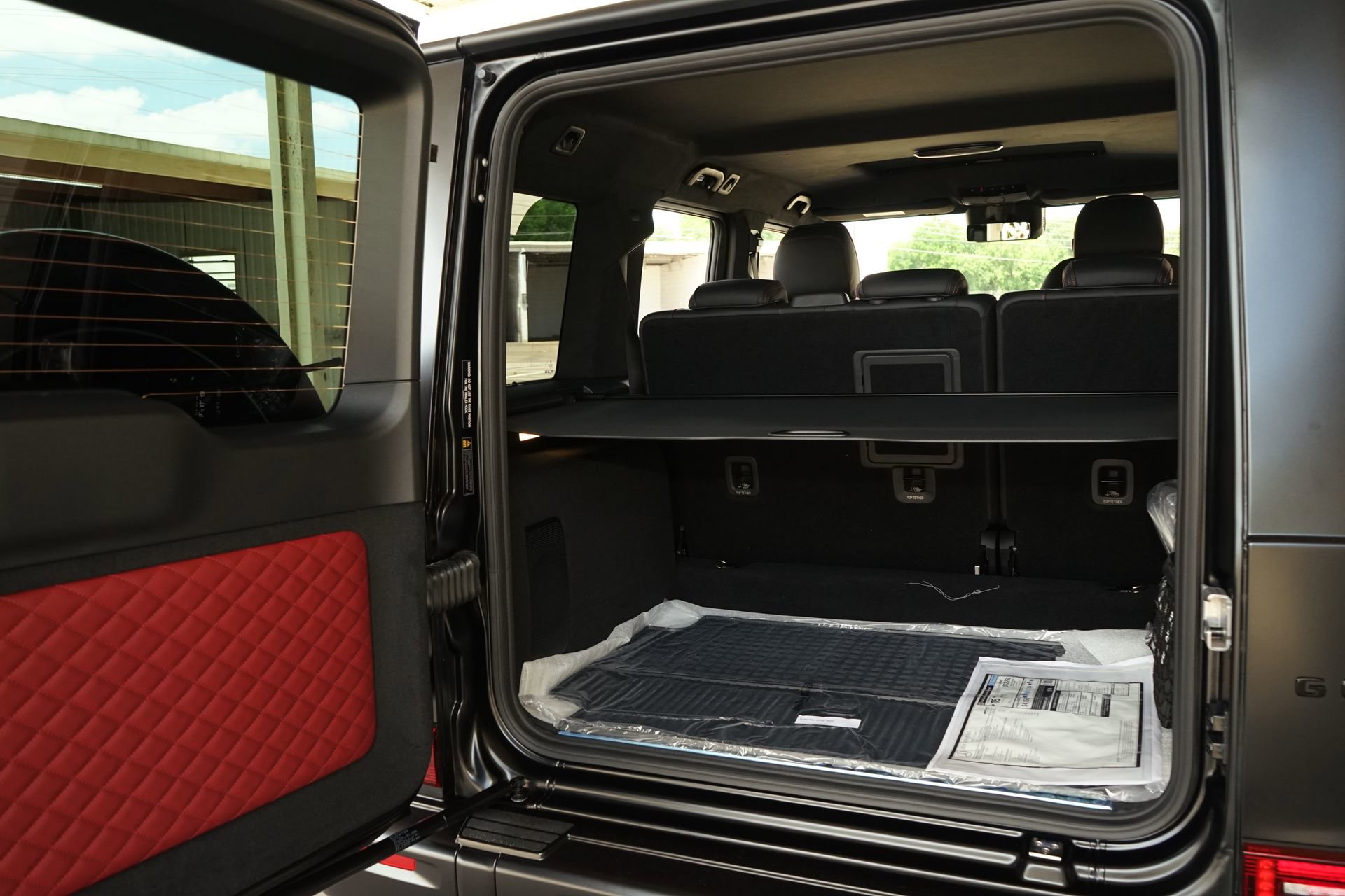 Used 2026 Mercedes-Benz G 63 AMG 4MATIC image 36