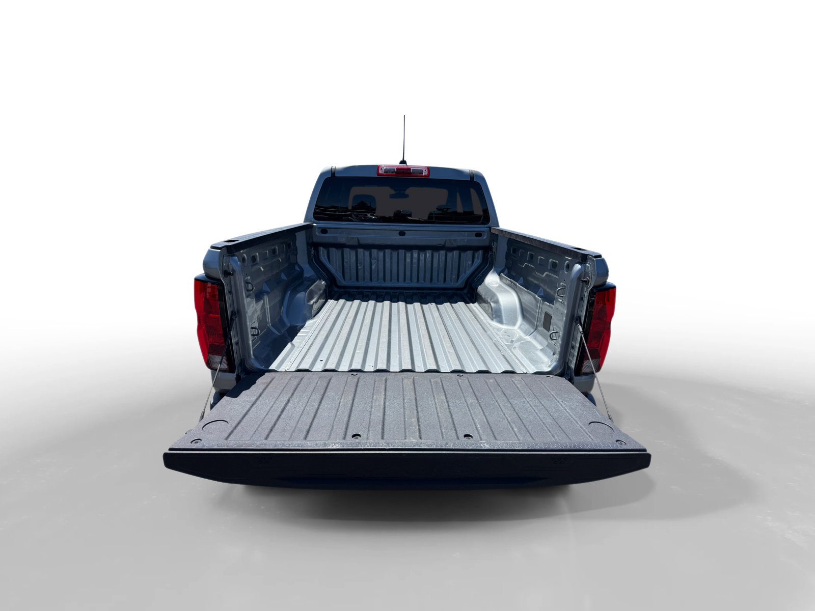 Used 2024 Chevrolet Colorado W/T RWD image 17