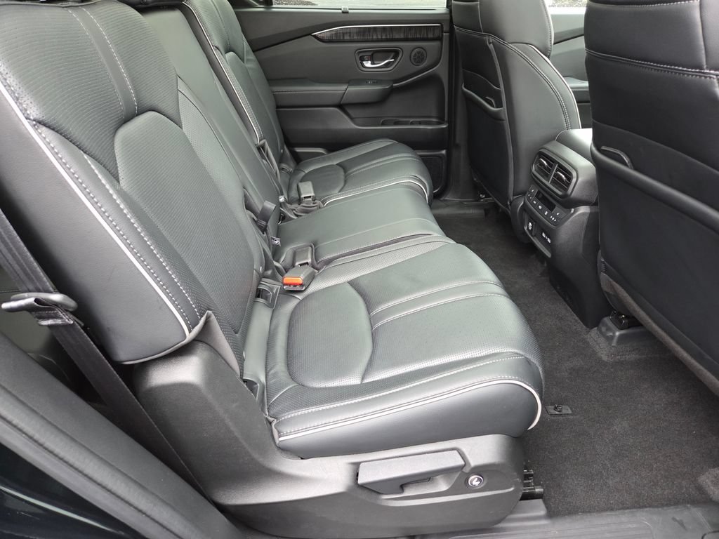 Used 2023 Honda Pilot Elite image 33