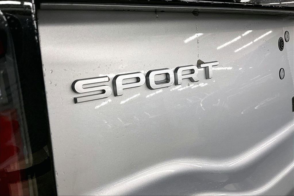 New 2025 Land Rover Discovery Sport S image 9