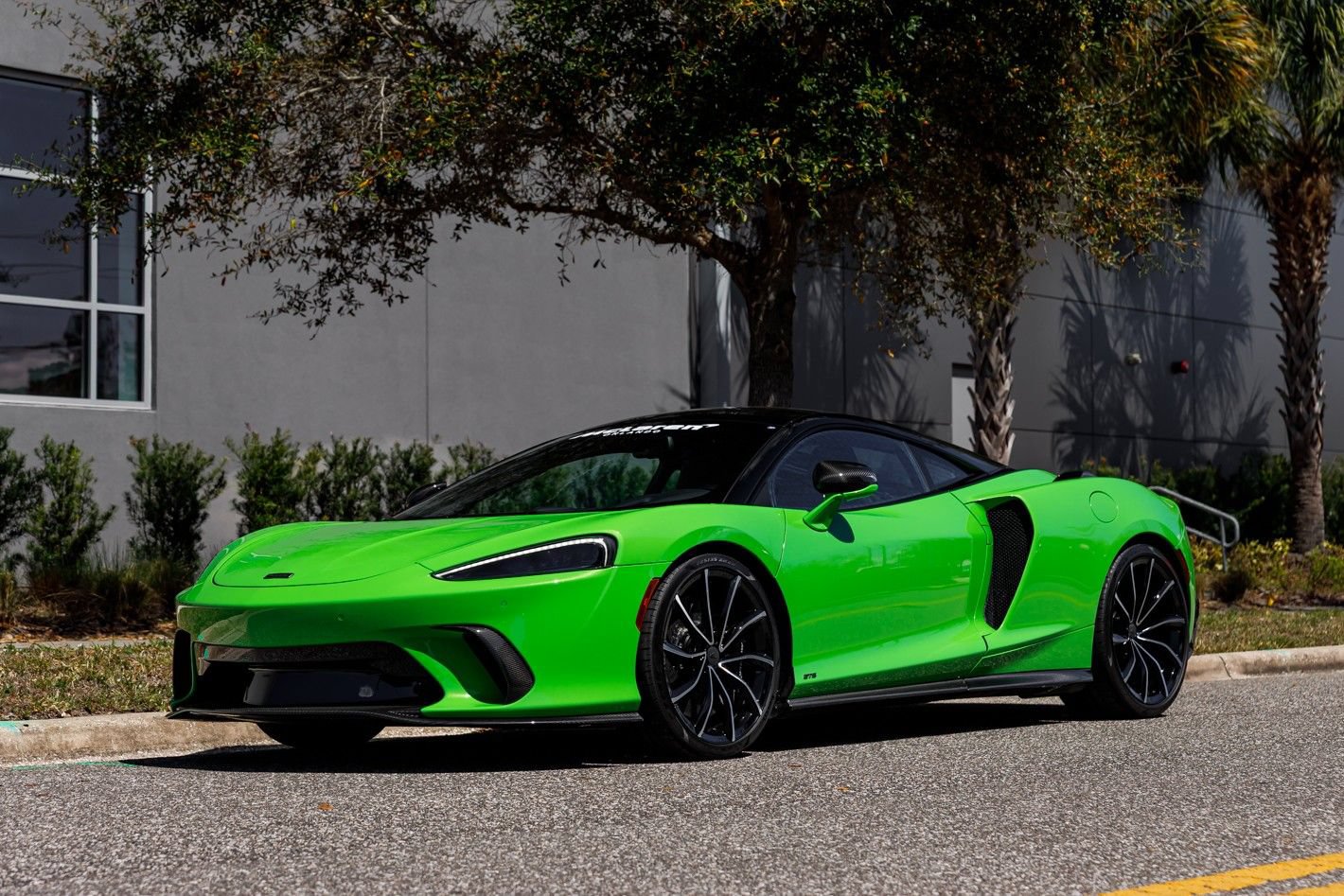 Used 2025 McLaren GTS RWD image 22