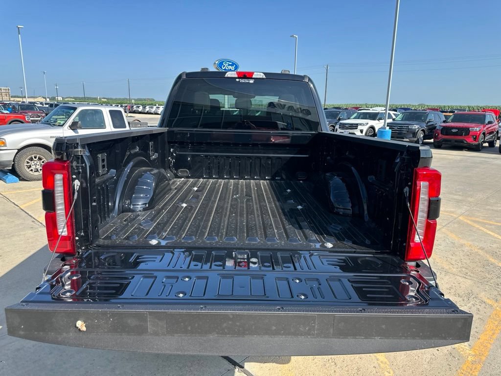 New 2026 Ford F350 XLT w/ XLT Premium Package AWD/4WD image 7