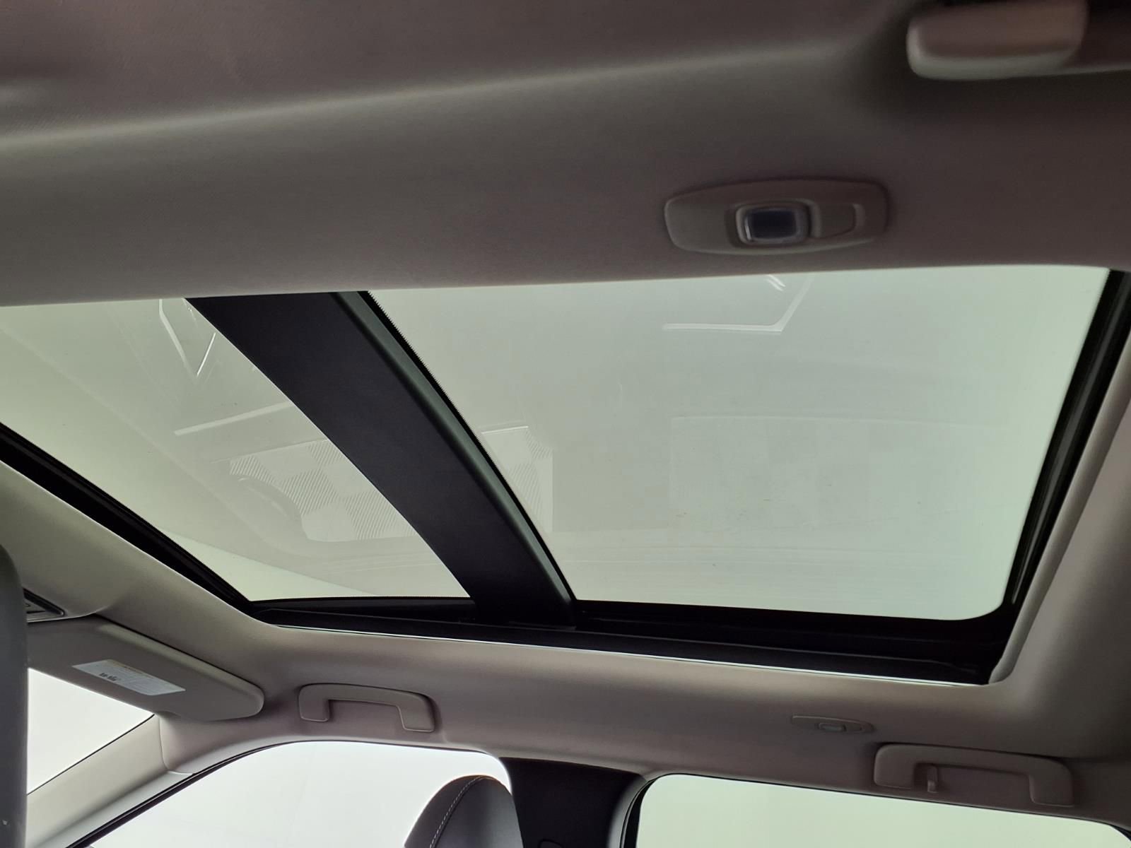 Used 2024 Mitsubishi Outlander SE image 15