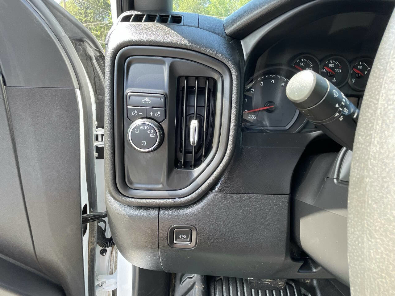 Used 2020 Chevrolet Silverado 1500 W/T w/ Trailering Package RWD image 14