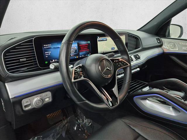 Used 2025 Mercedes-Benz GLS 450 4MATIC image 10