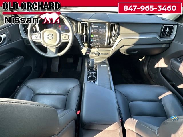 Used 2025 Volvo XC60 B5 Core AWD/4WD image 13