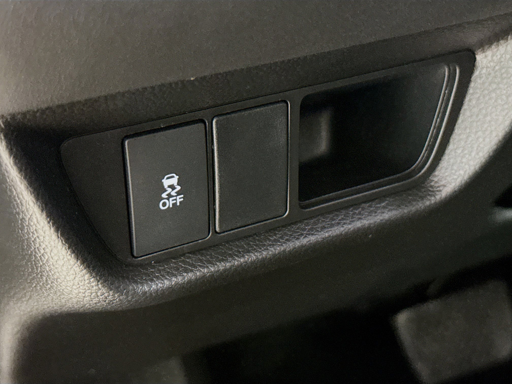 Certified 2026 Honda HR-V LX image 9