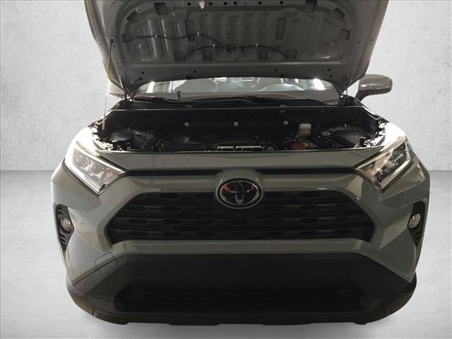 Used 2019 Toyota RAV4 XLE Premium FWD image 13
