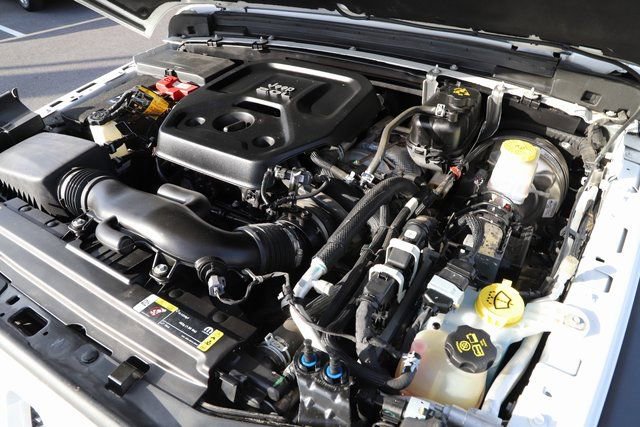 Used 2021 Jeep Wrangler Sport S image 3