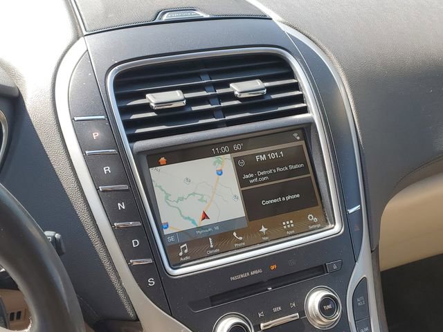 Used 2016 Lincoln MKX Reserve w/ Driver Assistance Package AWD/4WD image 19
