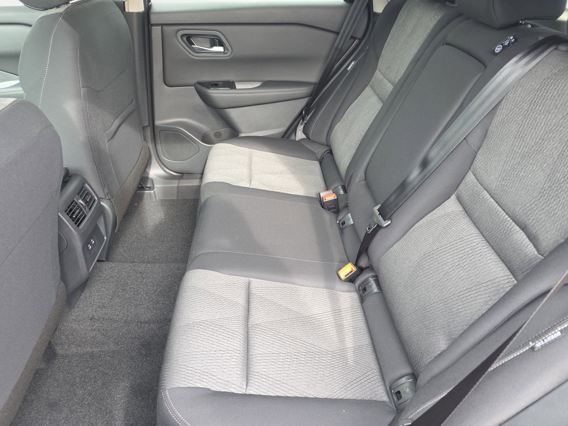 New 2026 Nissan Rogue SV w/ Cold Weather Package FWD image 14