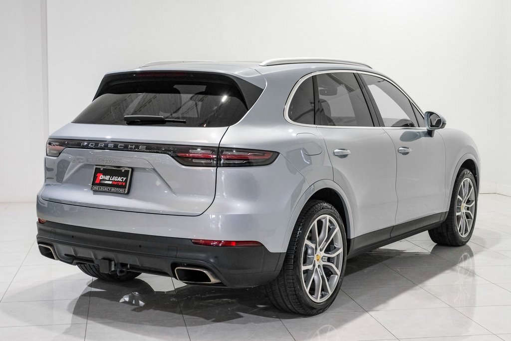 Used 2023 Porsche Cayenne image 4