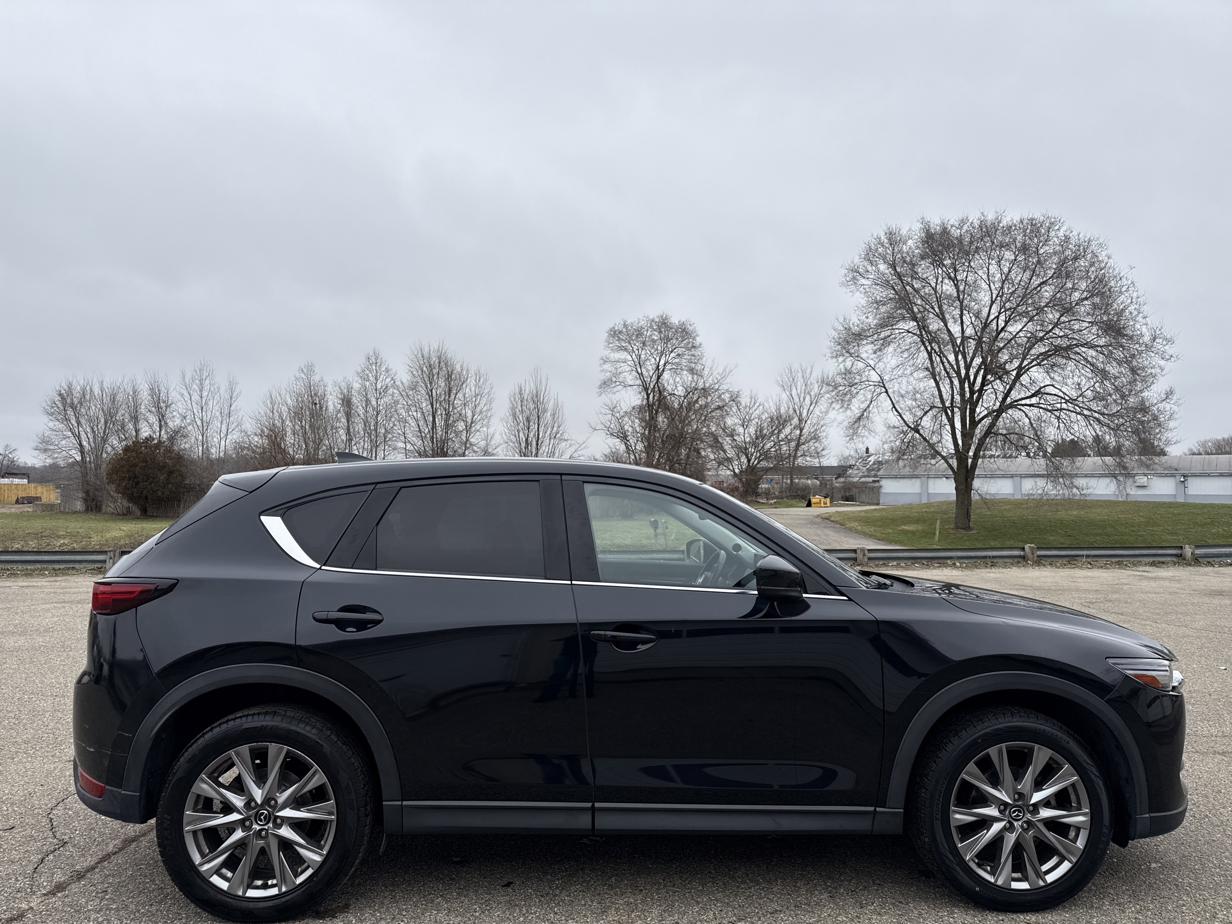 Used 2021 MAZDA CX-5 Grand Touring image 2