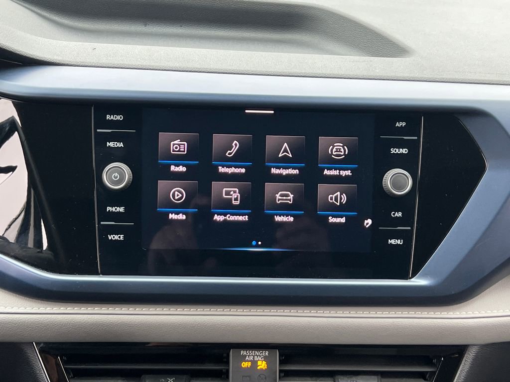 Used 2024 Volkswagen Taos SE image 21