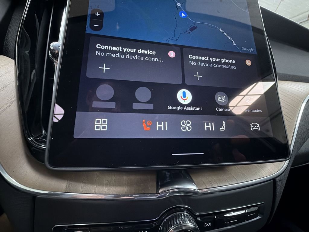 New 2026 Volvo XC60 B5 Plus w/ Climate Package image 23