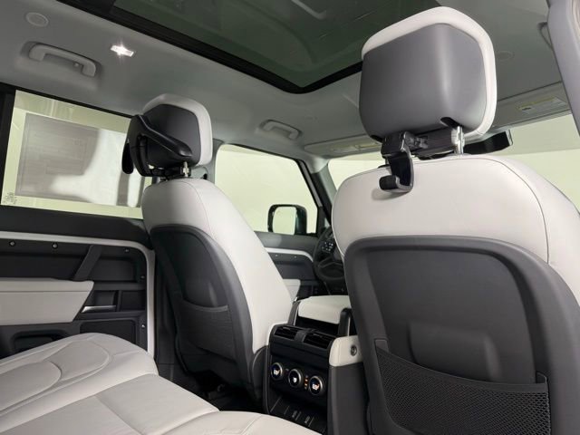 New 2026 Land Rover Defender 110 S AWD/4WD image 30