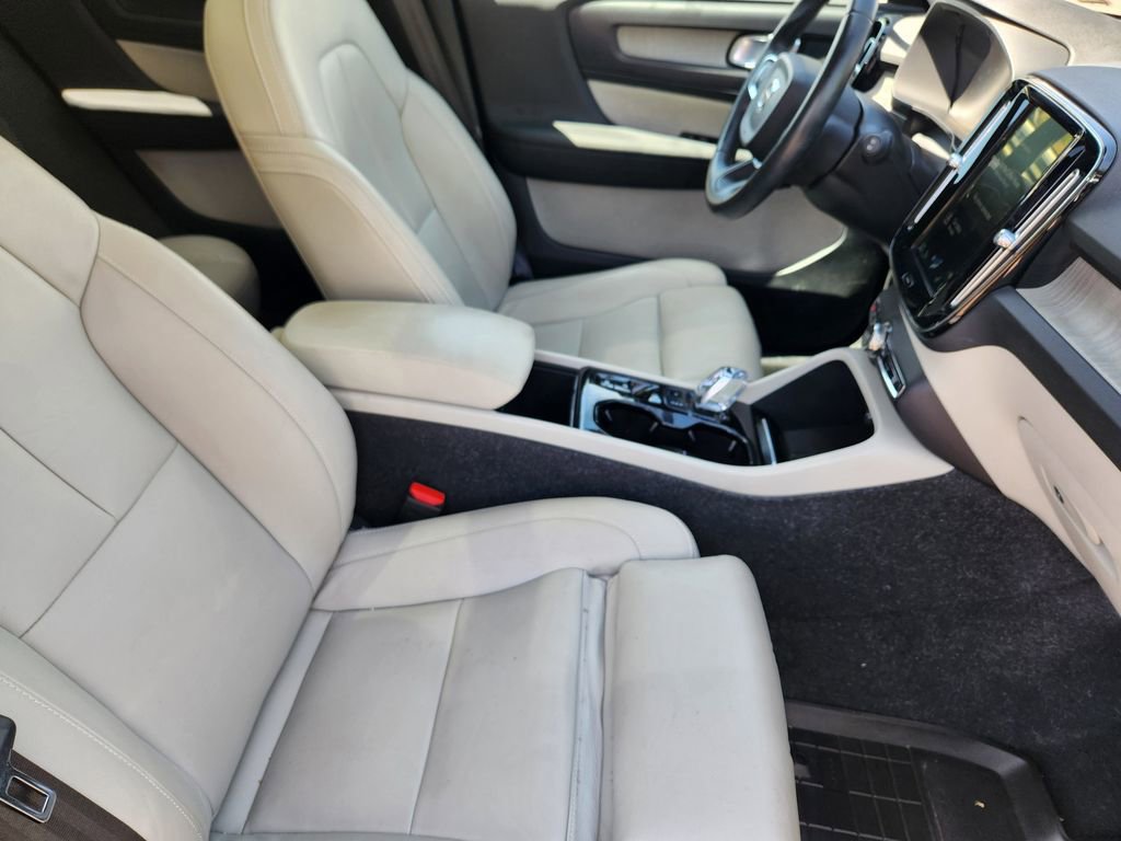 Used 2019 Volvo XC40 T5 Inscription AWD/4WD image 13