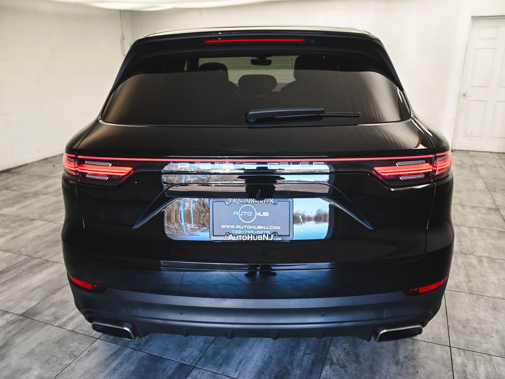 Used 2020 Porsche Cayenne E-Hybrid image 5
