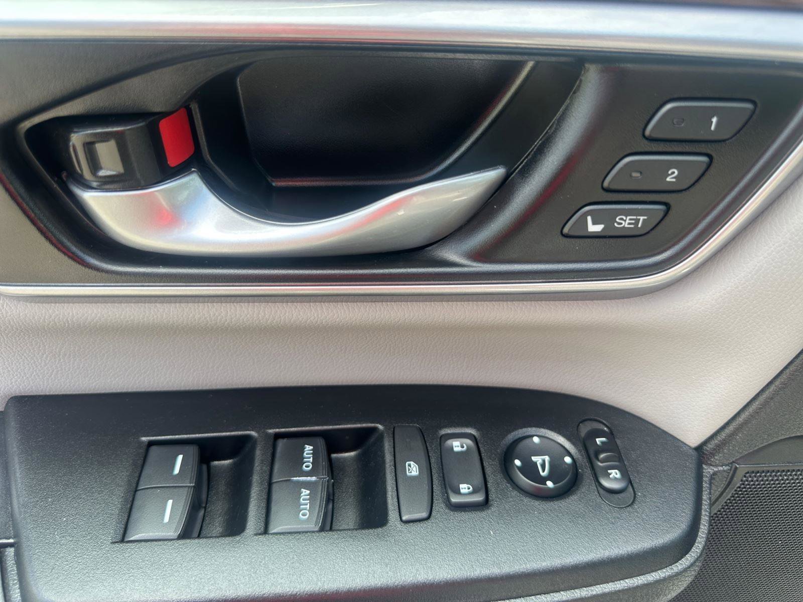 Used 2022 Honda CR-V EX-L image 14