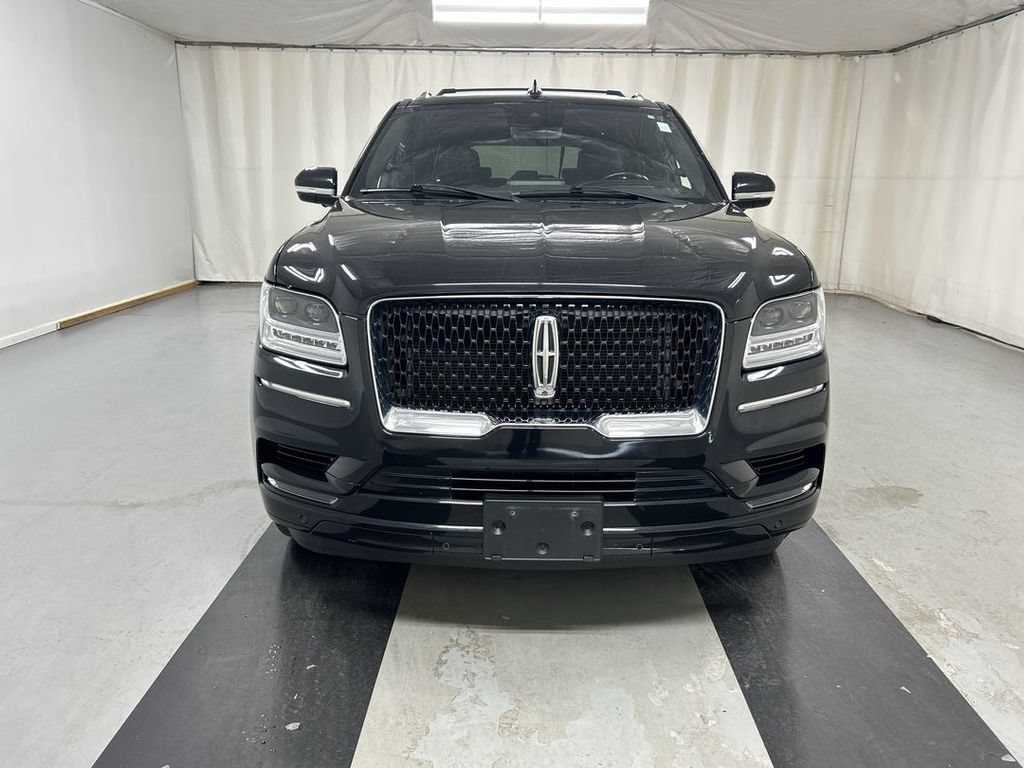 Used 2021 Lincoln Navigator L Reserve AWD/4WD image 3