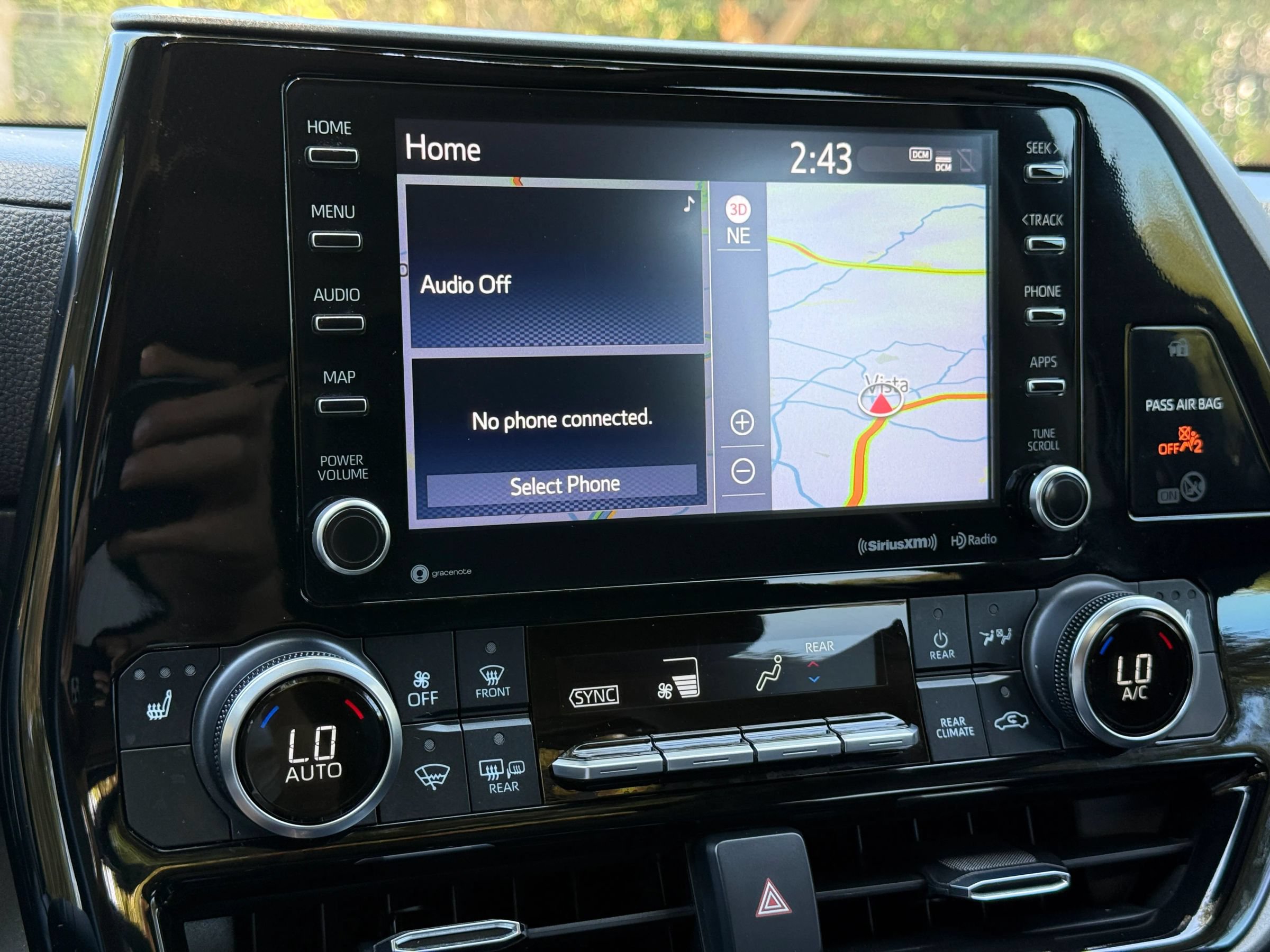 Used 2022 Toyota Highlander XLE FWD image 35