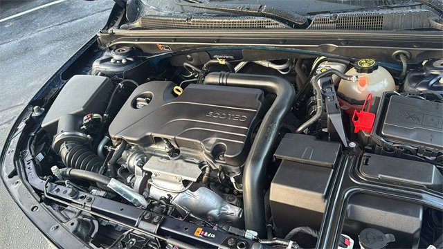 Used 2018 Chevrolet Malibu LT image 34