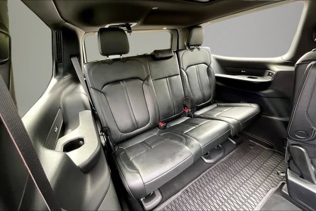 Used 2025 Jeep Wagoneer Series II w/ Convenience Group I AWD/4WD image 26