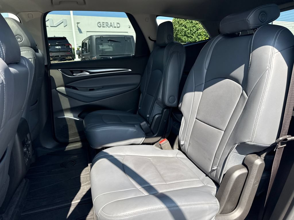 Certified 2018 Buick Enclave Premium w/ Experience Buick Package AWD/4WD image 32