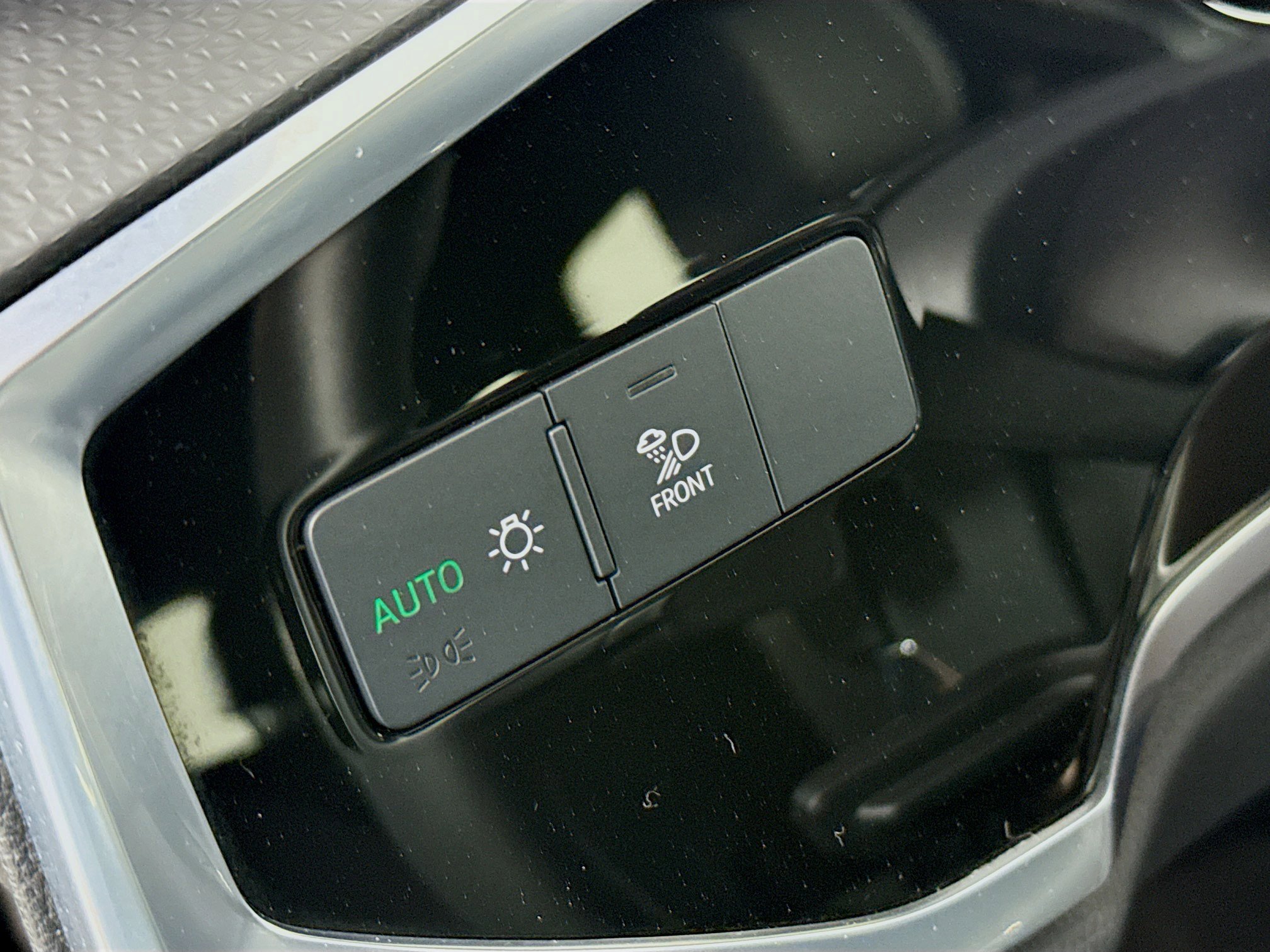 Used 2025 Audi Q3 2.0T Premium image 9